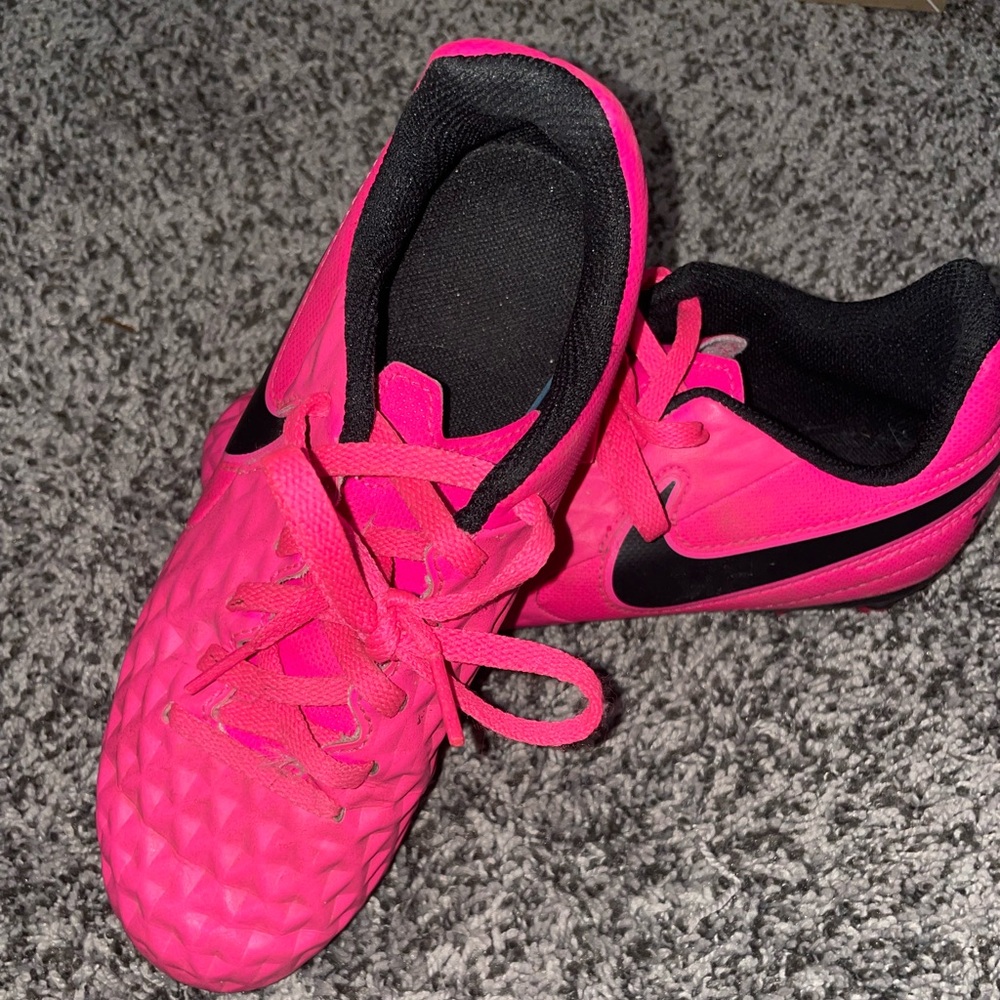 Nike Tiempo Cleats-size 2